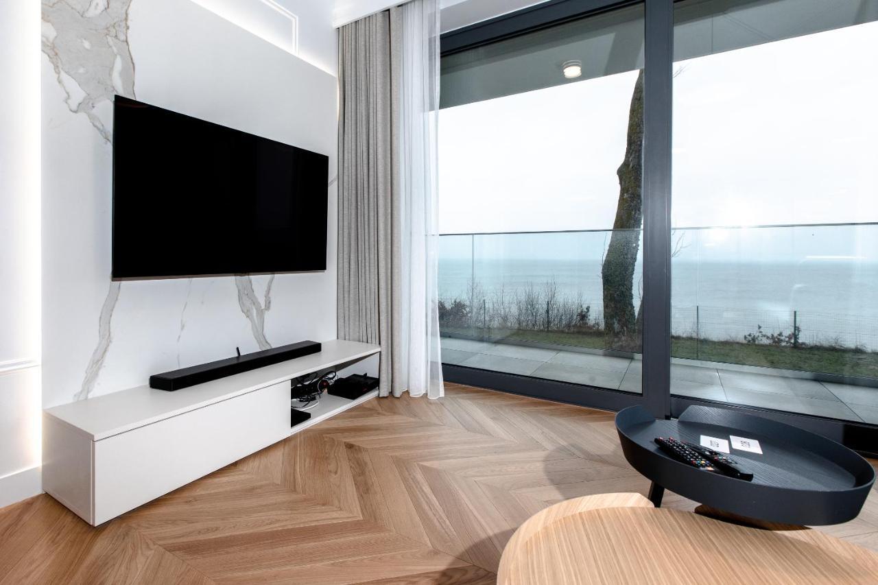 Hevenia 5 Apartment Rewal